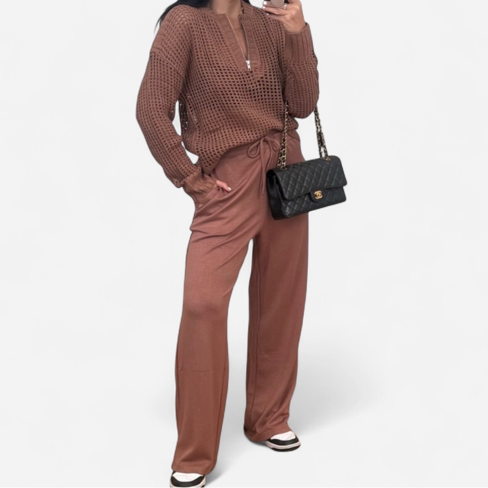 Chic Wide Leg Women's Pants in Warm Brown